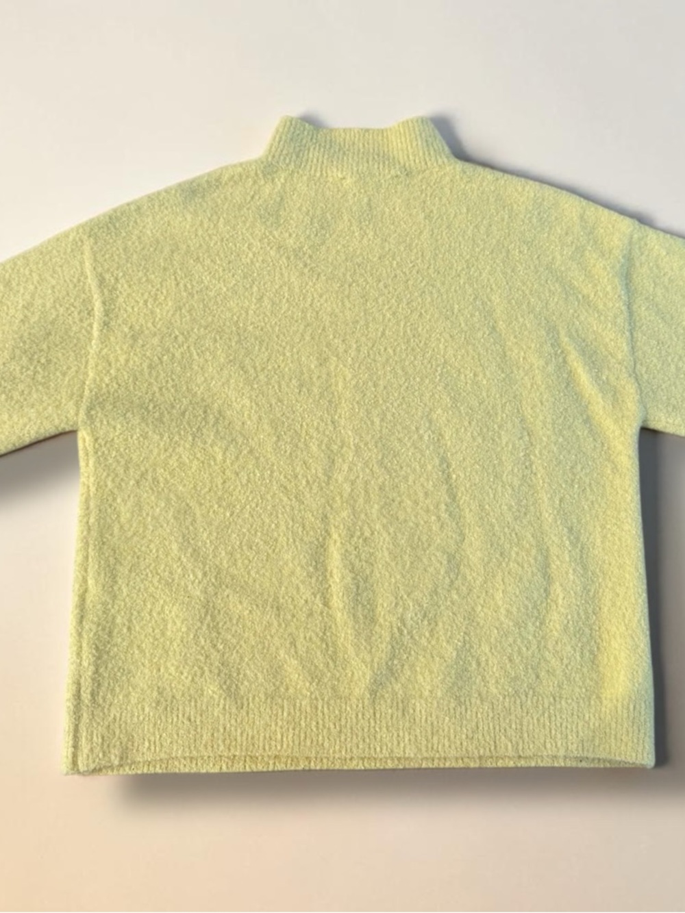 ✨ABERCROMBIE & FITCH✨
Boucle Mockneck Sweater - Picture 2 of 9